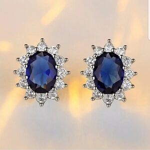 Swarovski Elements 925 Sterling Silver Blue Sapphire Diana Stud Earrings NEW